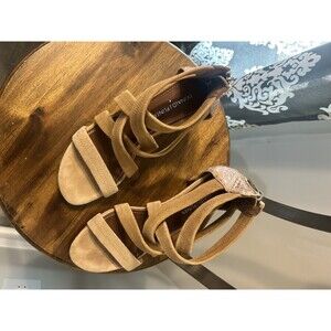 Donald J Pliner Vida Cross Strap Suede Leather Tan Pink Sandals Zip Heels Size 7